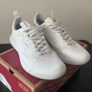 Vans Unisex White Sneakers